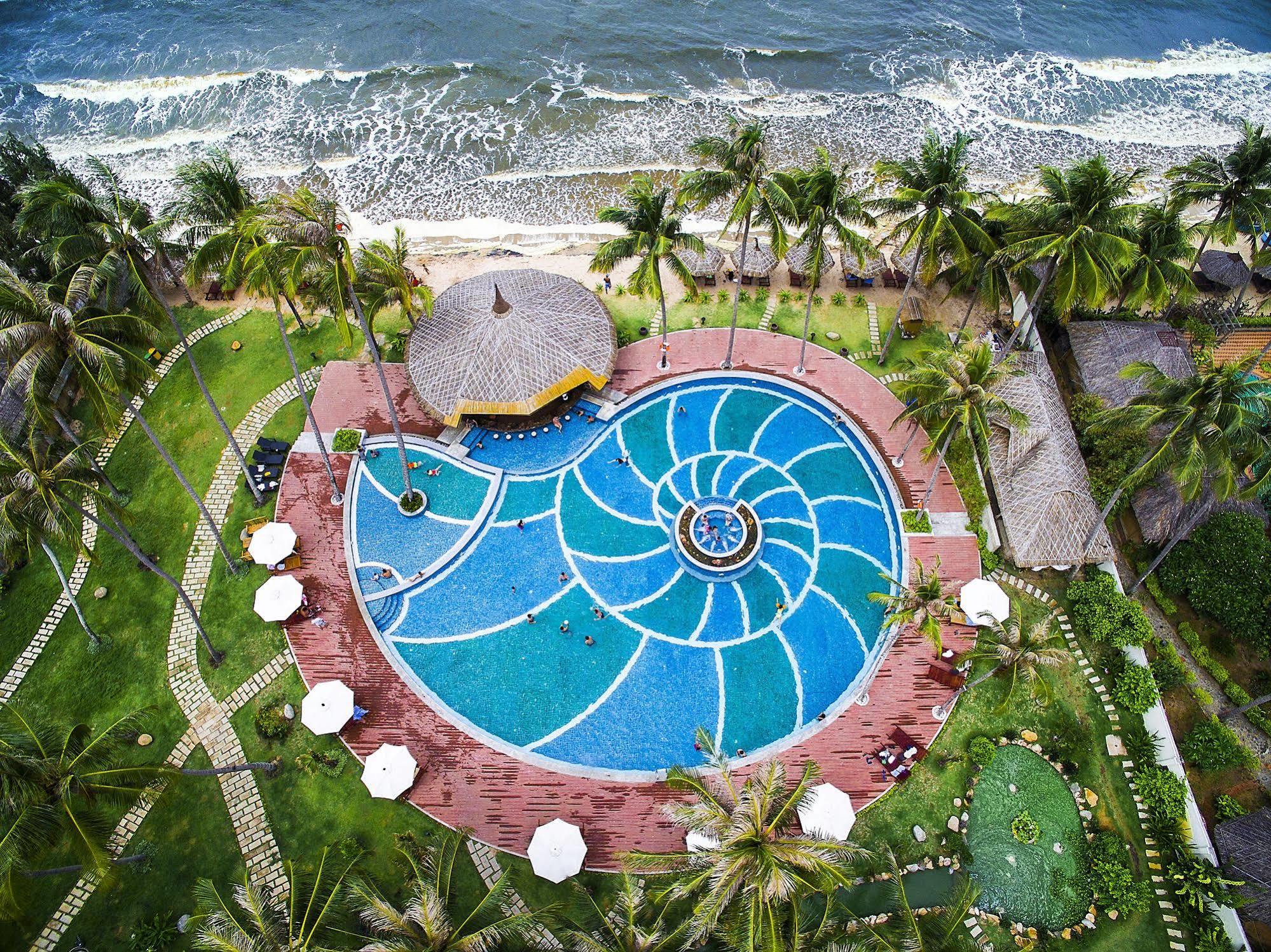 Muong Thanh Holiday Muine Hotel Mũi Né Exterior foto
